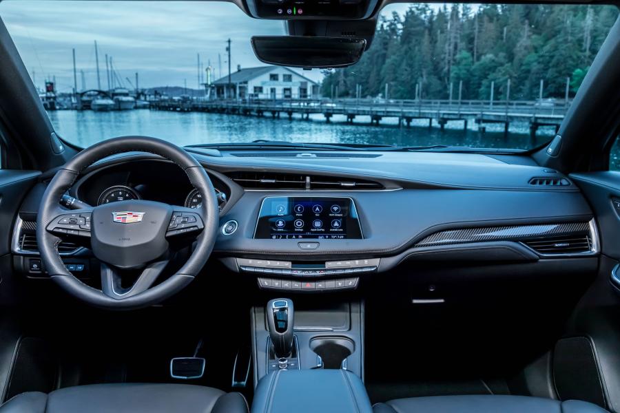 Торпедо Cadillac XT4 Sport 2018 года  (NA) (фото 37 из 61)
